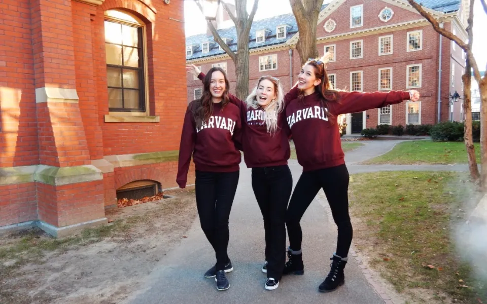 Dewi tijdens haar stage in New York 3