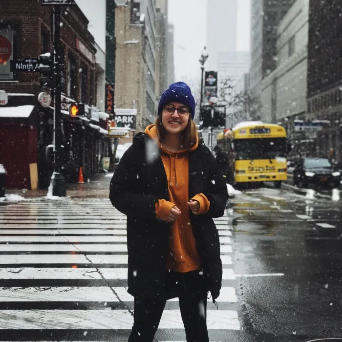 Demi tijdens haar stage in New York